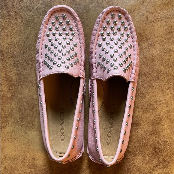 Coach Arlene Studded Leather Driving Moccasin Loafers Sz 5 B Pink - Picture 1 of 7